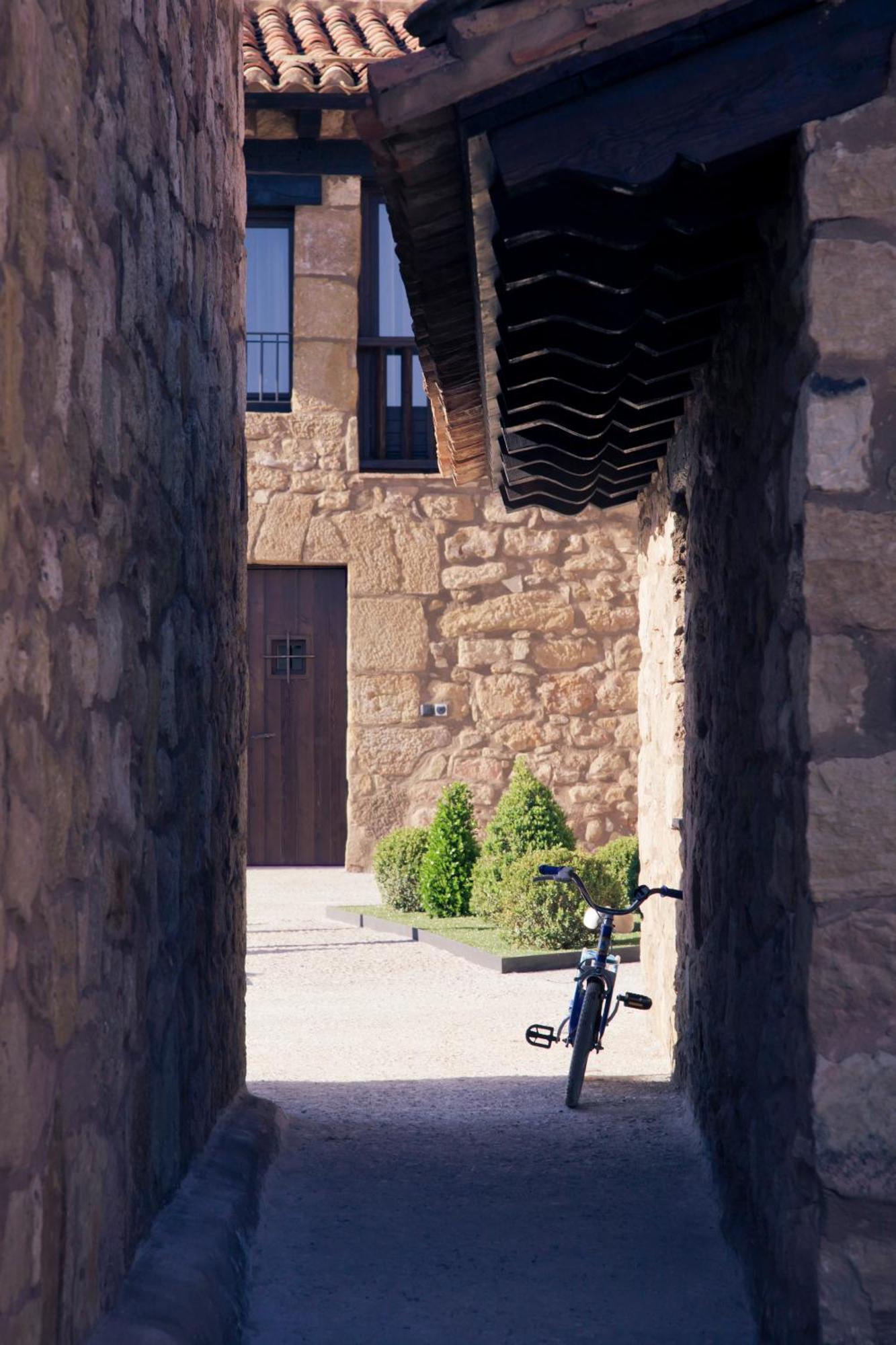 Hotel Restaurante Masia La Torre Mora de Rubielos Exteriör bild